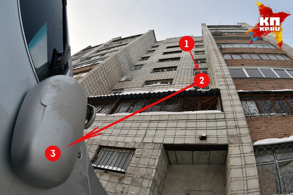 Молодой человек сорвался с девятого этажа (1), упал сначала на карниз самодельного балкона (2), а потом с него скатился на машину (3).