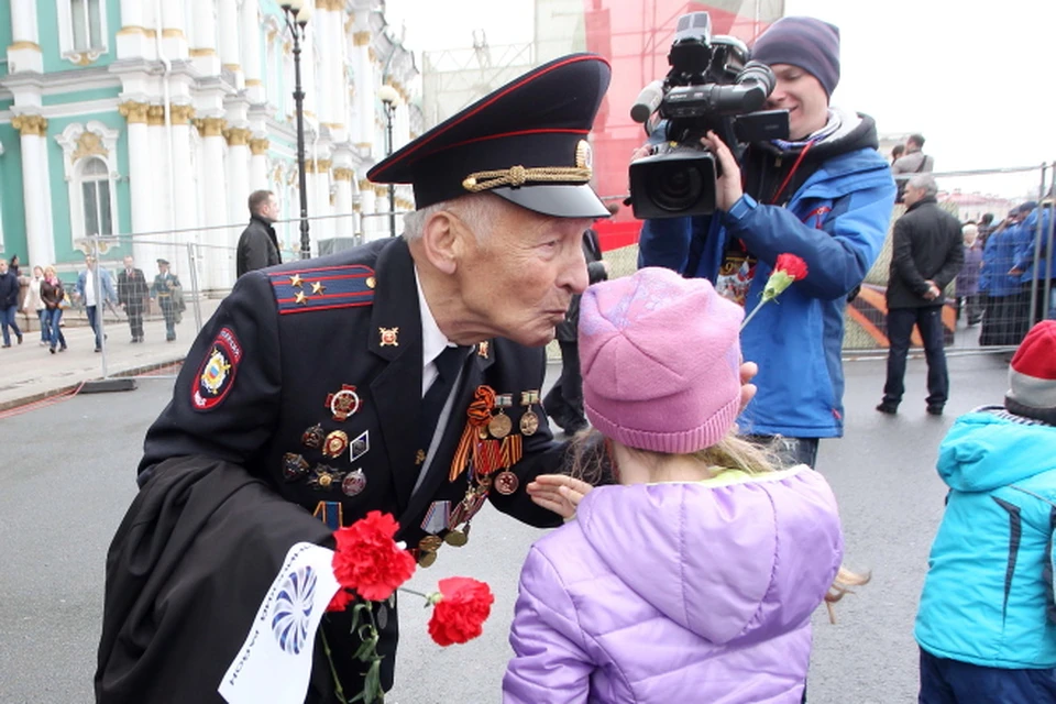 Как попасть на парад на красную. День Победы ветераны. Ветераны ВОВ на параде. 9 Мая Екатеринбург ветераны. Ветераны на параде 9 мая.
