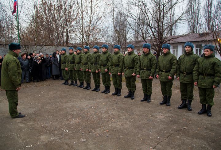 Первое напутствие командира. Фото: Али ОЗДОЕВ