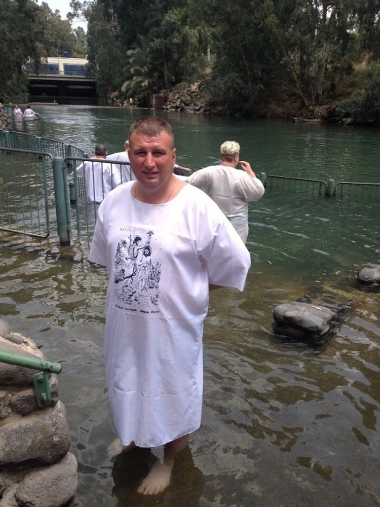 Раньше Андрей посетил в Израиле реку Иордан