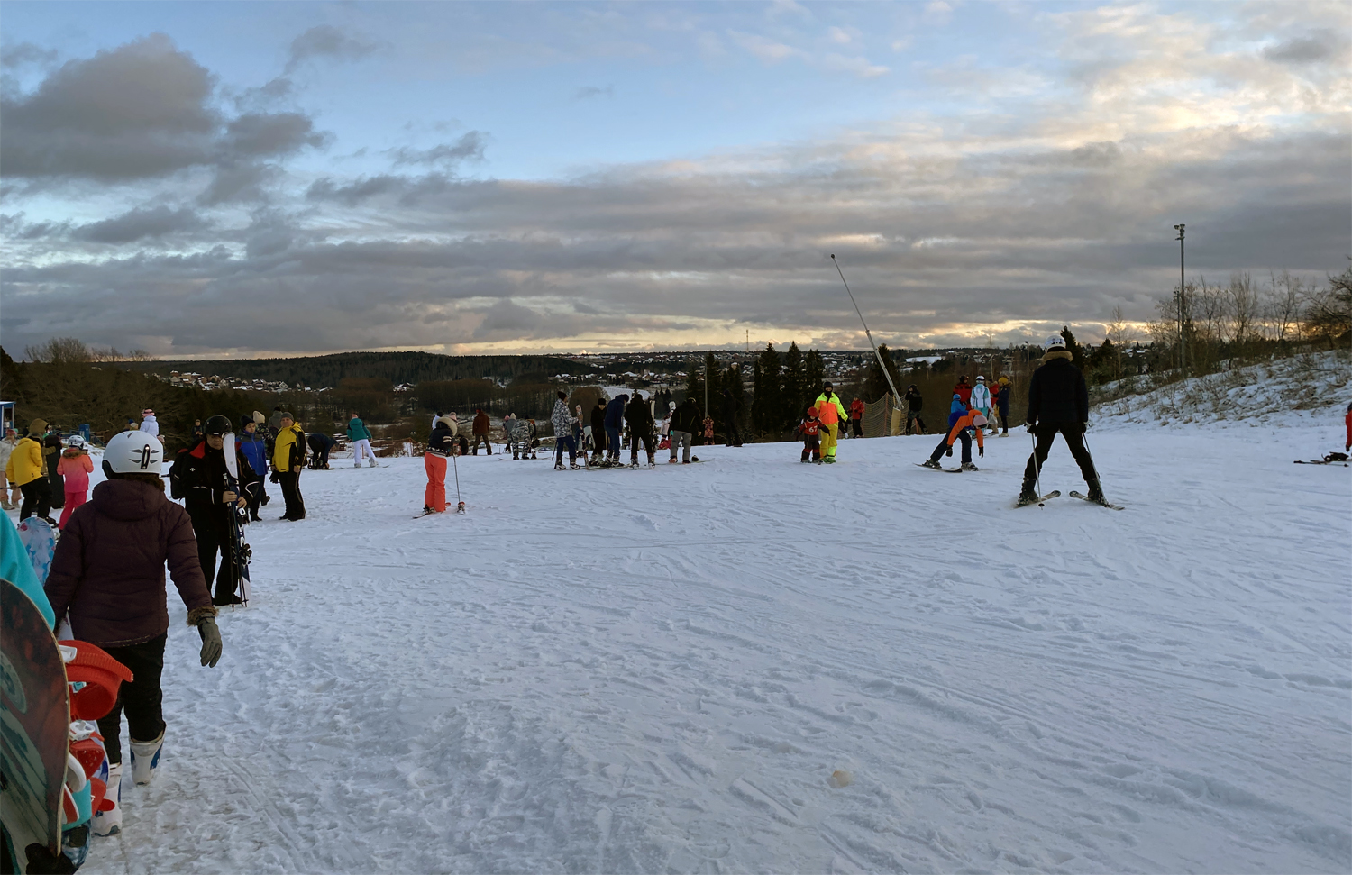 В очереди на подъёмник приходится стоять по 5-7 минут
