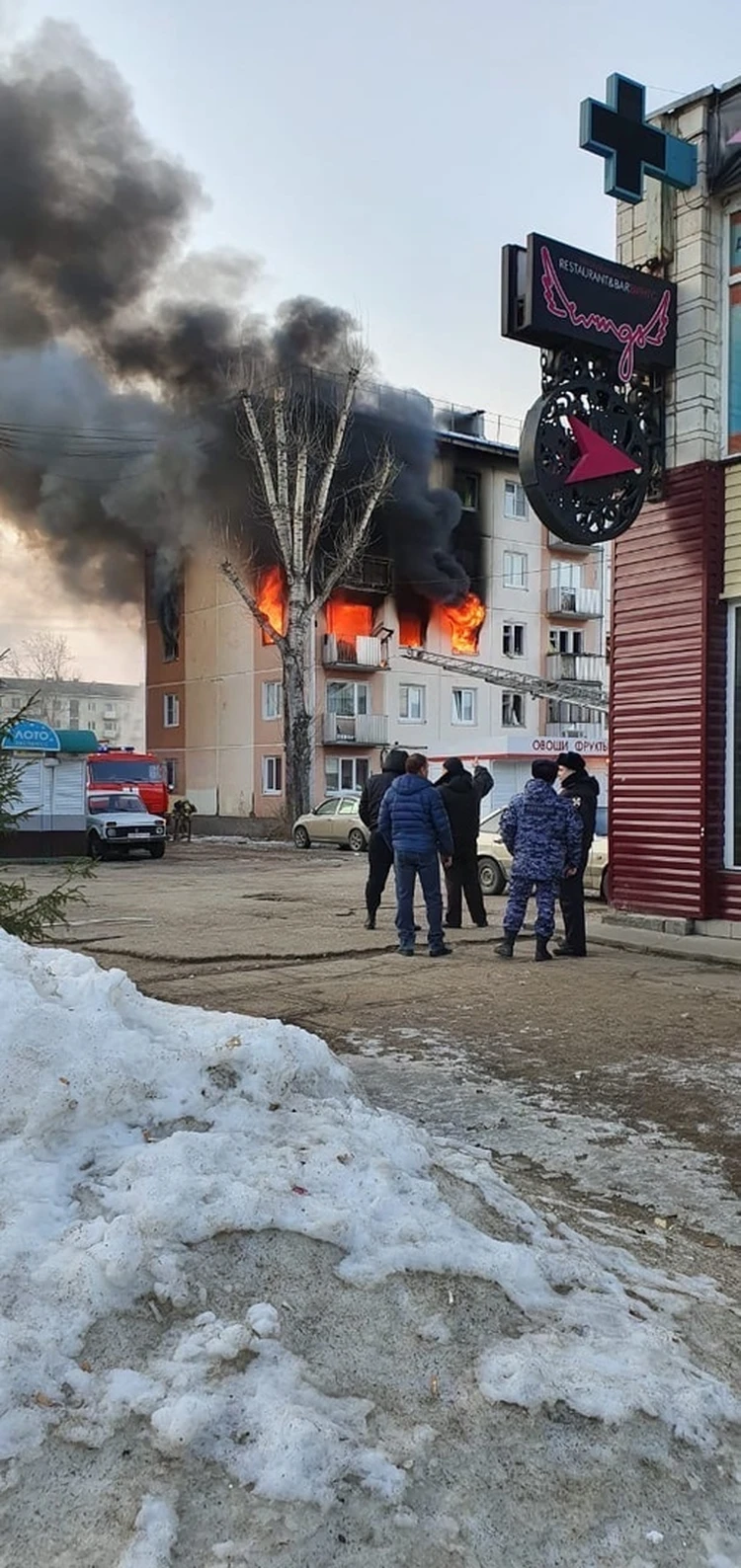 Рвануло так, что стену вынесло»: при пожаре в Зеленогорске погиб человек -  KP.RU