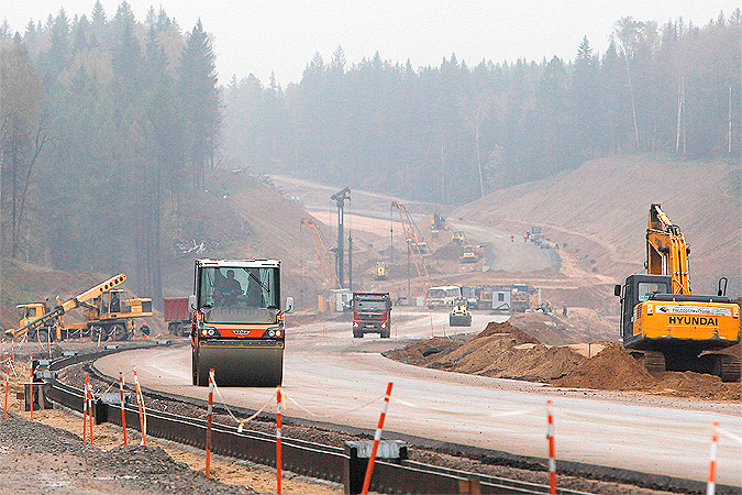 Развитие транспорта дает возможность работать в городе, формально оставаясь в деревне.