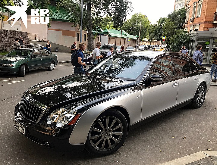 Сколько зарабатывает добровинский адвокат
