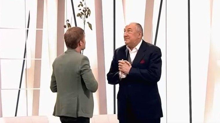 Кадр из программы 