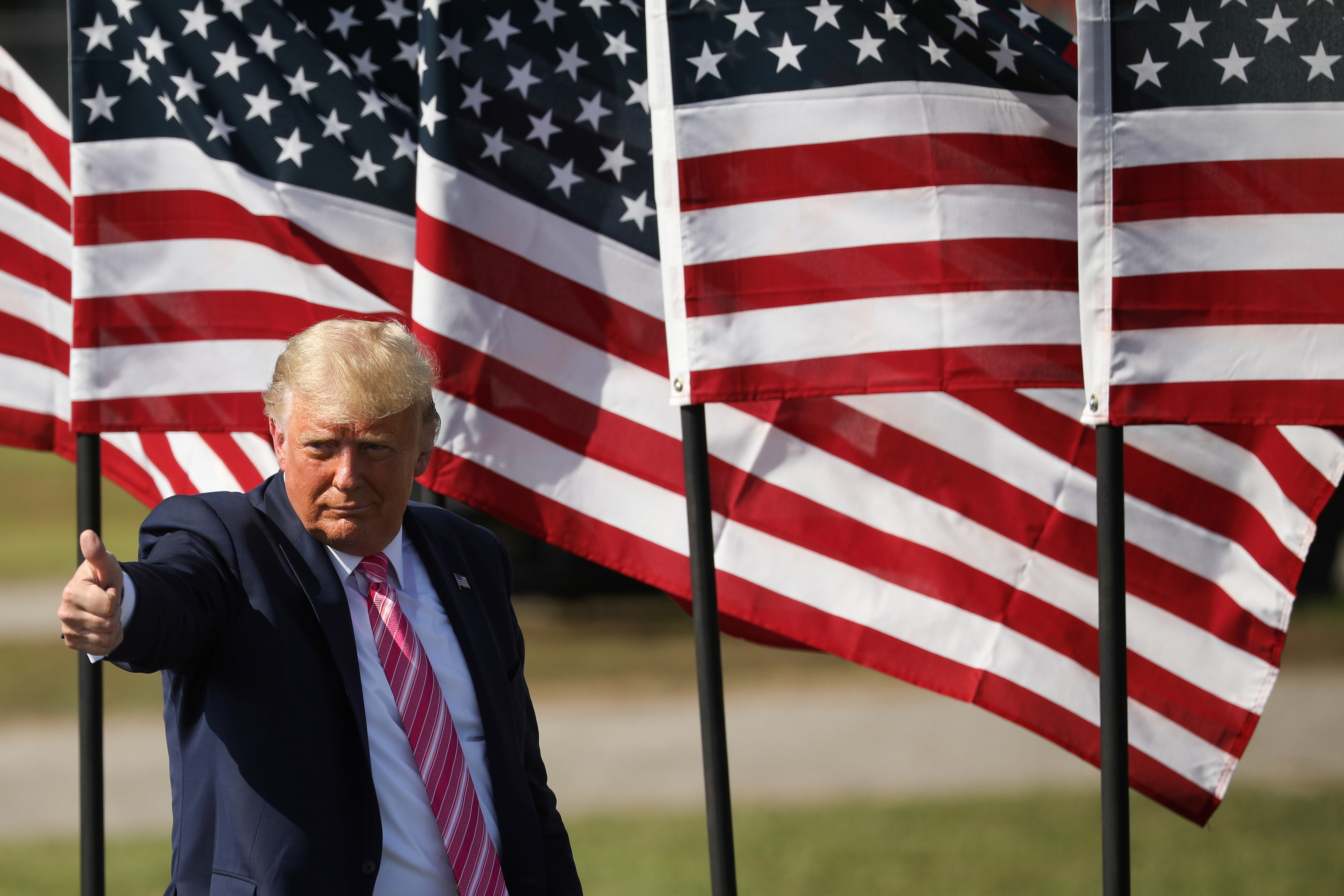 Трамп обещал возвести стену на границе США и Мексики, но так и не построил.