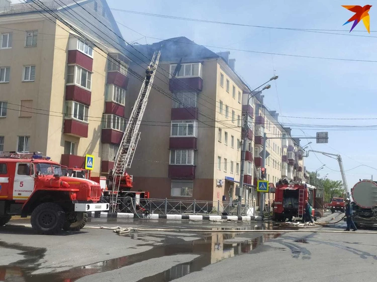 Sakhinfo в южно сахалинске сгорела крыша жилого дома