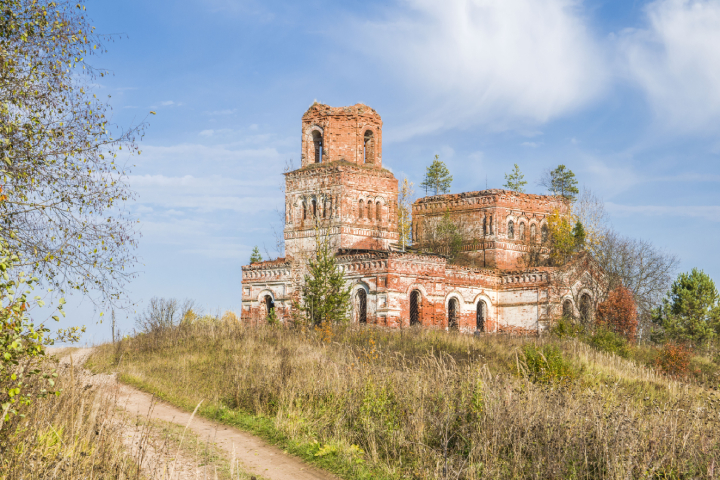 Димитриевская церковь в урочище Замедянцы Слободского района. Фото: Елена Чудиновских