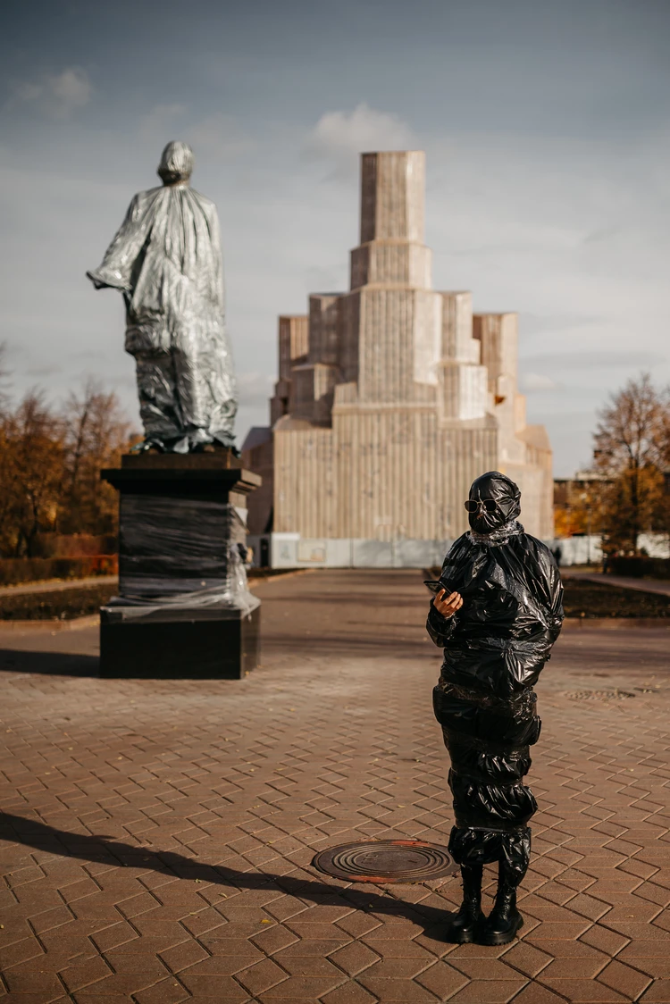 статуя в челябинске