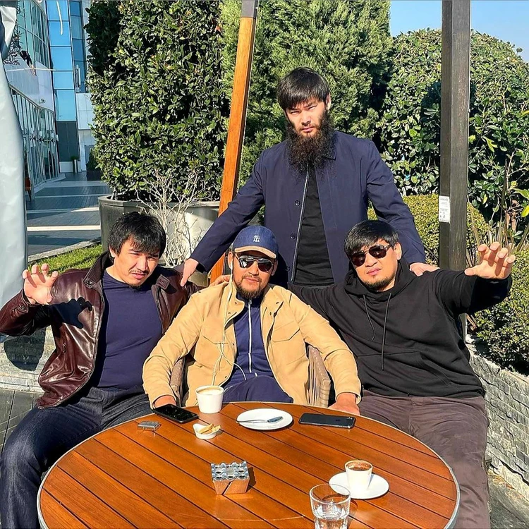 Траннилердің өз аузына каммингінің порно видеосы Молдовадағы жалаңаш қыздардың жеке суреттері