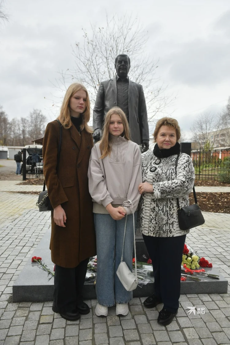 Памятник Геннадию Селезневу в Серове: открытие, где находится - KP.RU