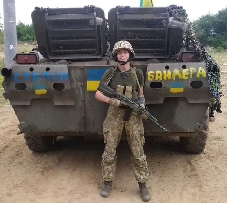 Бывшая москвичка Дарья ДШК теперь воюет в ВСУ.