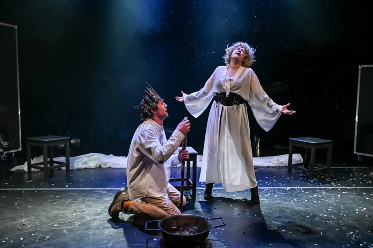 Фанфур и Гулинди - Дмитрий Блинков и Елена Евлаш.