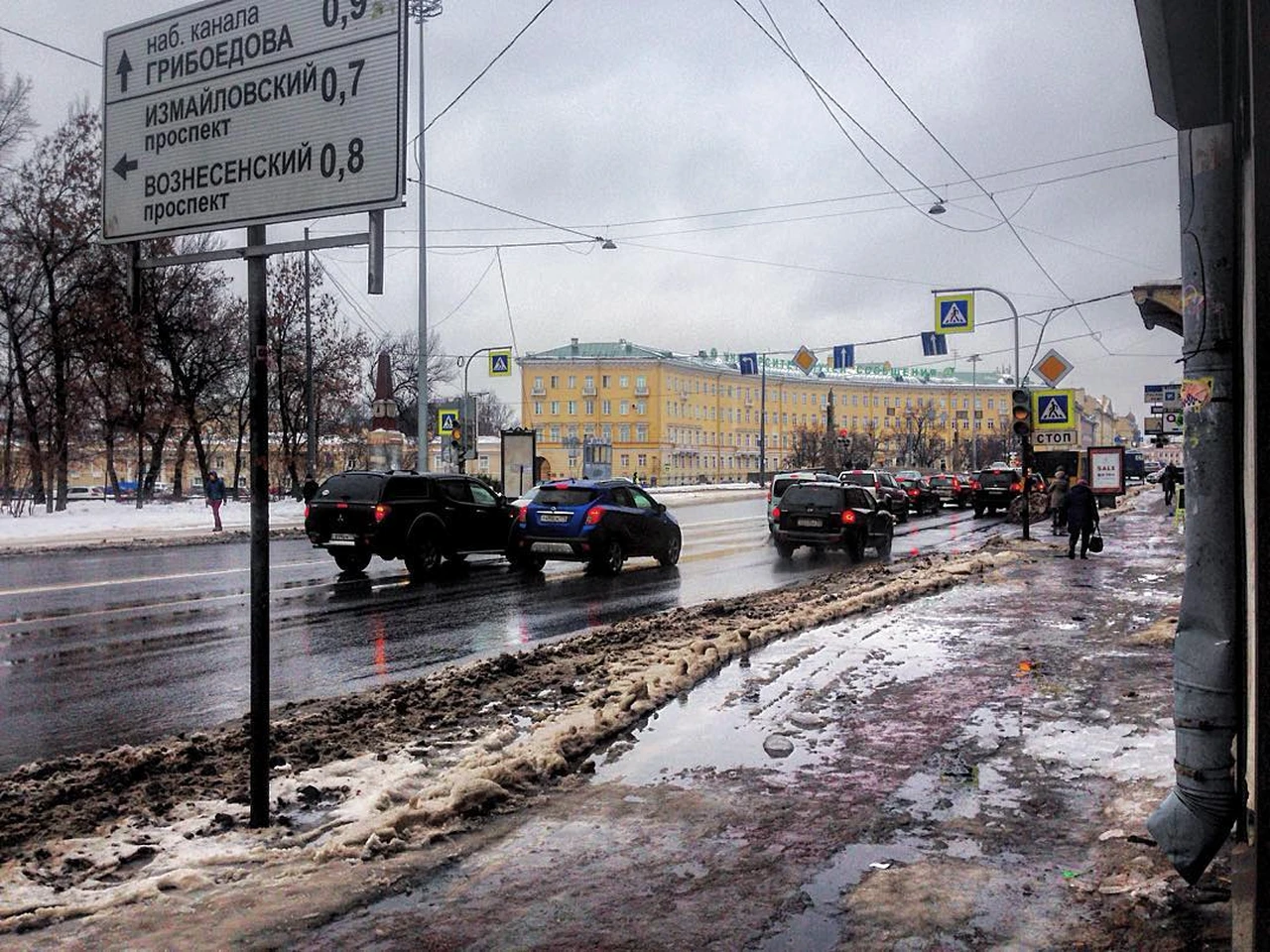 И мы поплывем по волнам»: зимняя оттепель в Петербурге в фотографиях из  Instagram - KP.RU