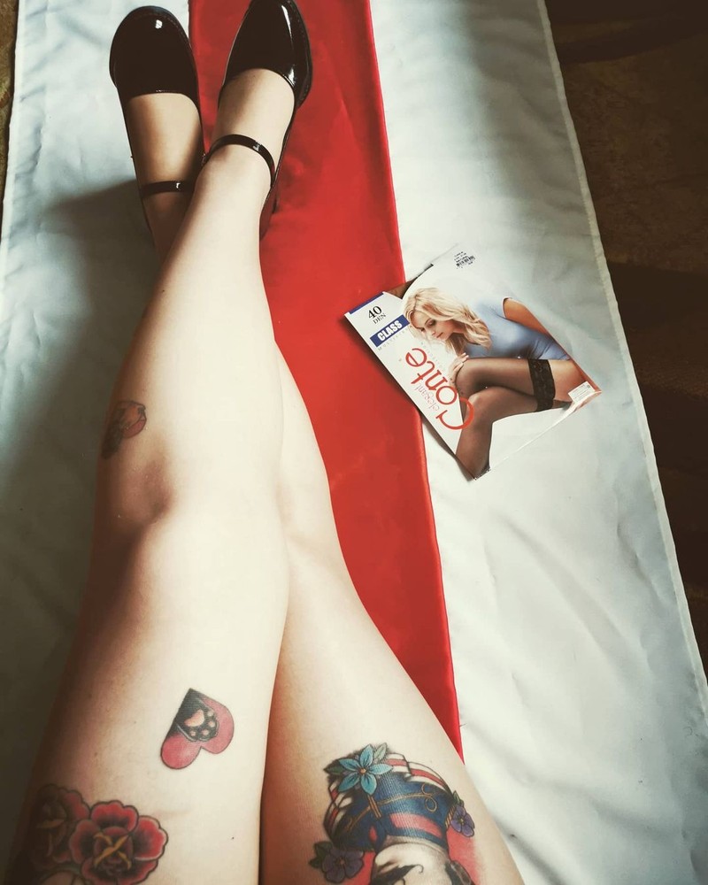 Қызға өрескел минет ұсыныңыз Ас үйдегі апай порно онлайн